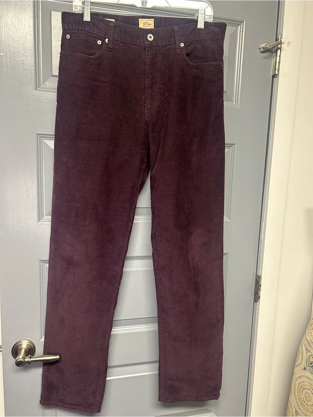 J.Crew men’s classic straight eggplant corduroy pants. Size 32x34. Like new